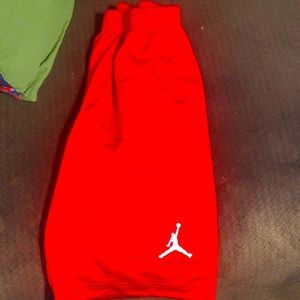 Red jordan size lg basketball shorts